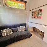 Apartment Calme Et Cozy En Rez-de-jardin, Proche De