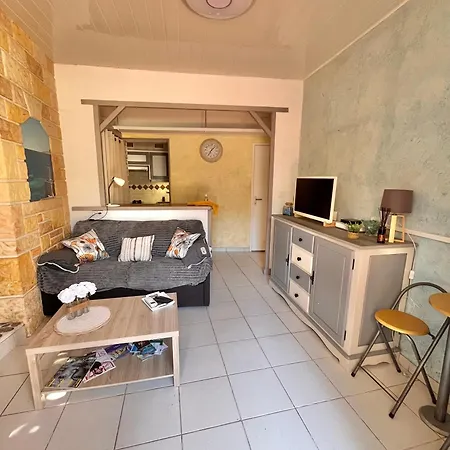 Daire Calme Et Cozy En Rez-de-jardin, Proche De Villeneuve-Loubet