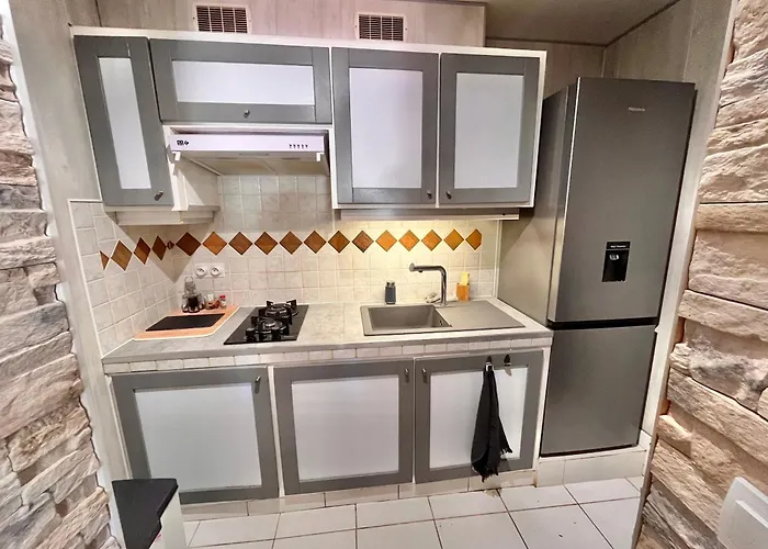 Calme Et Cozy En Rez-de-jardin, Proche De